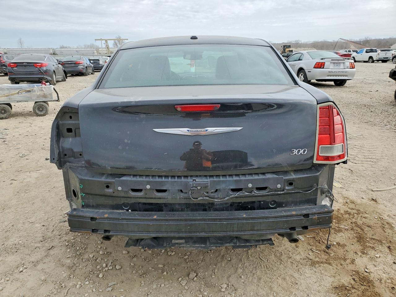 2011 Chrysler 300 Limited - Фото 6
