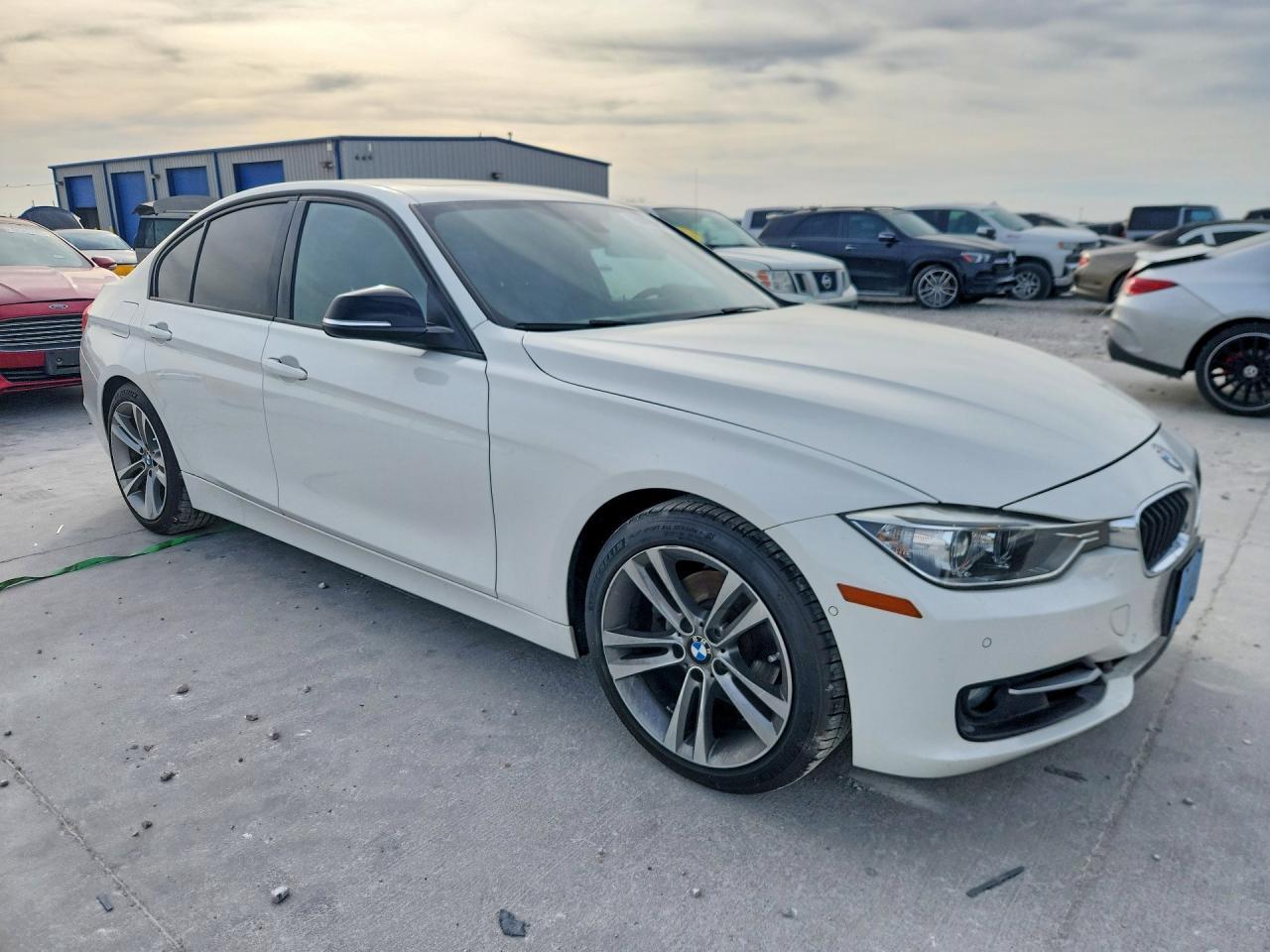 2014 BMW 328 I - Фото 4