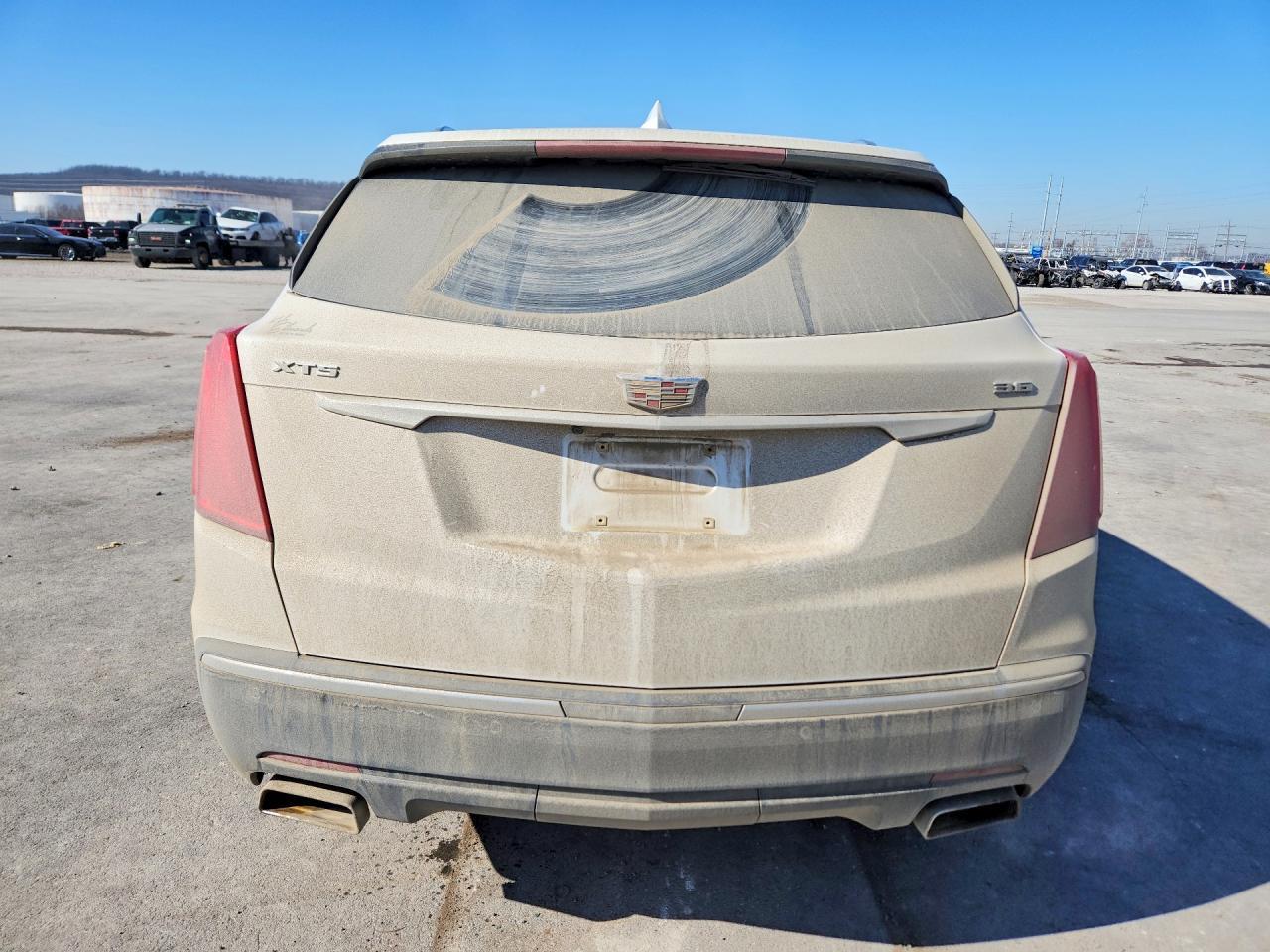 2017 Cadillac Xt5 Luxury - Image 6