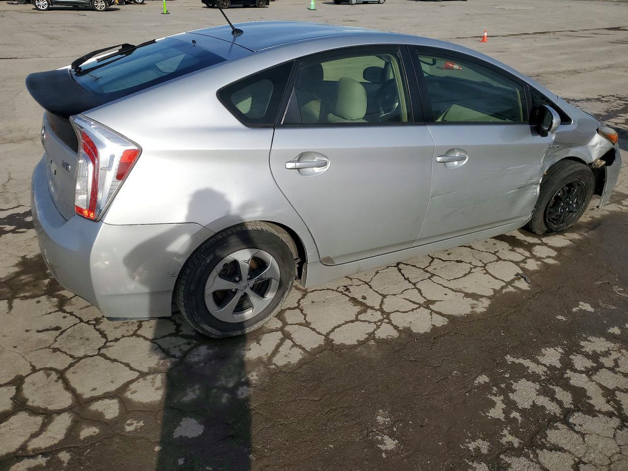 2012 Toyota Prius Two - Image 3