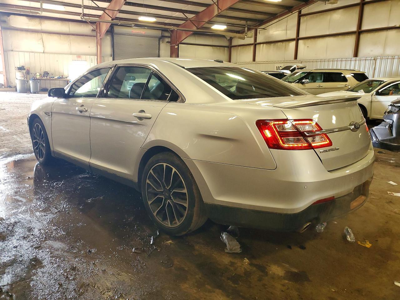 2019 Ford Taurus Sel - Image 2