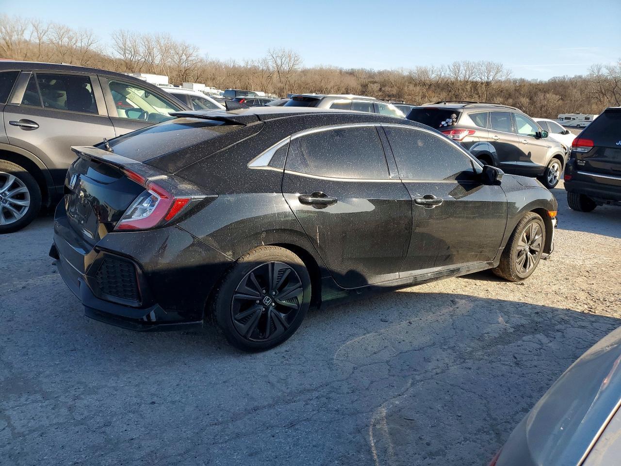 2019 Honda Civic Ex - Image 3