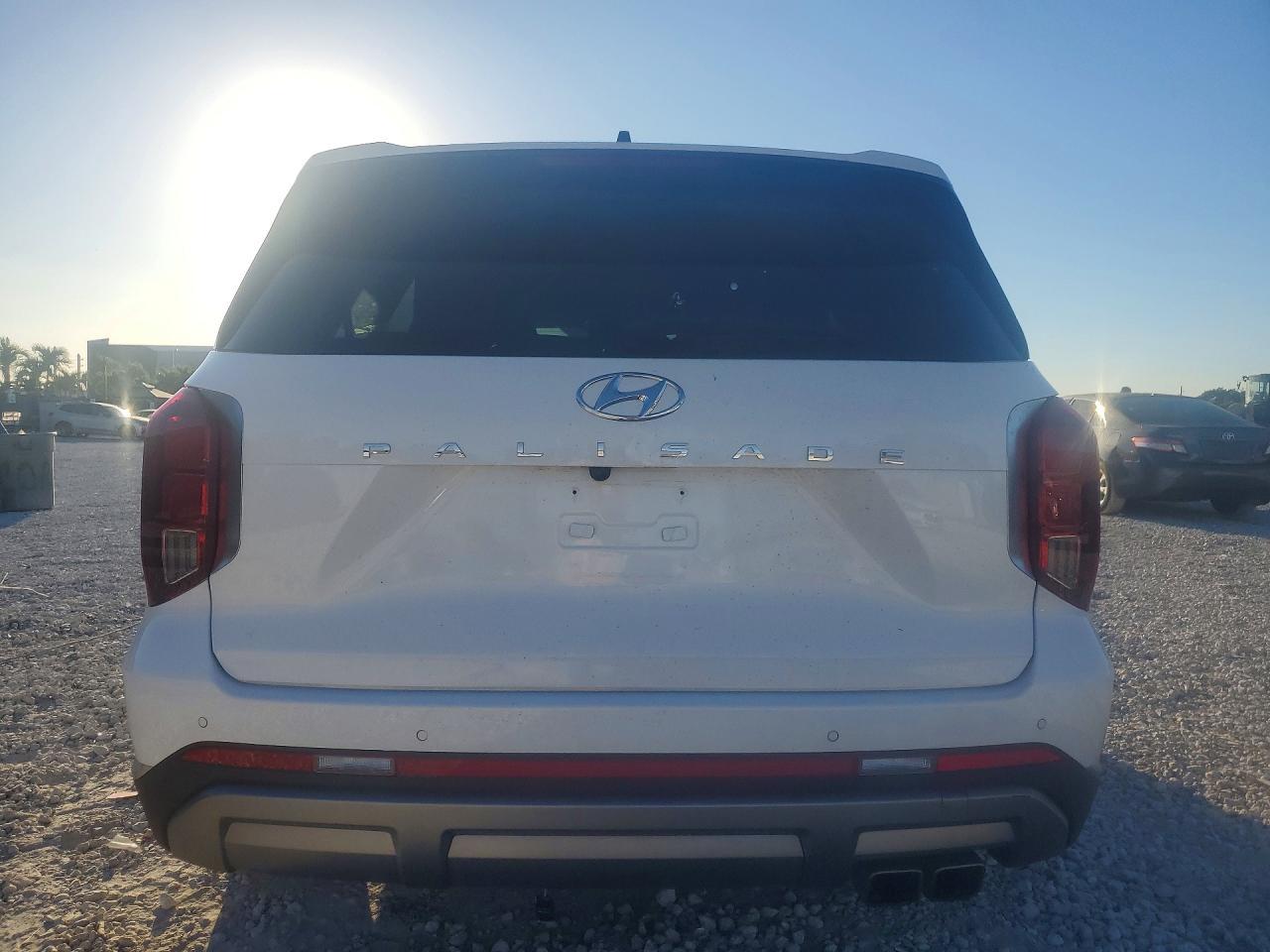 2024 Hyundai Palisade Limited - Image 6