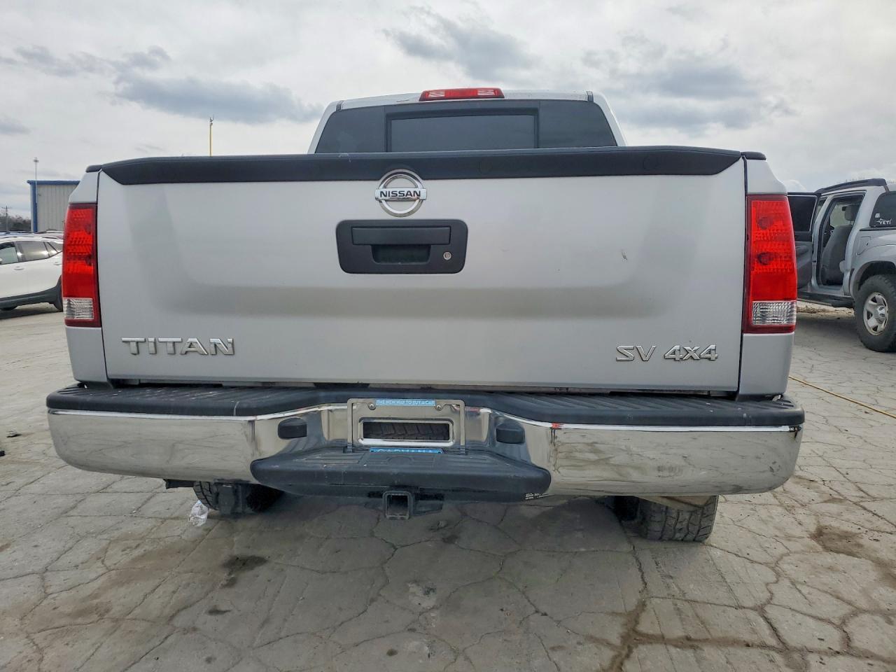 2013 Nissan Titan S - Фото 6