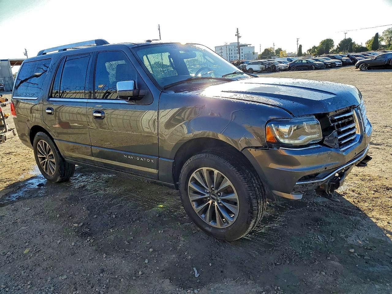 2015 Lincoln Navigator - Image 4