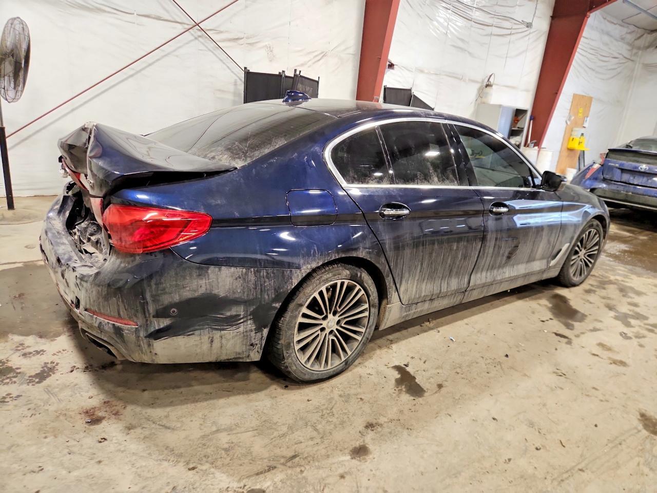 2017 BMW 540 Xi - Фото 3