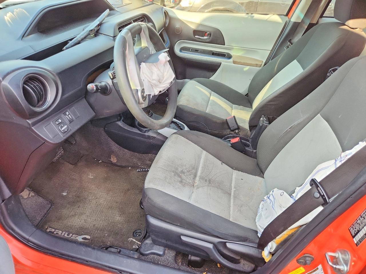 2013 Toyota Prius C - Image 7