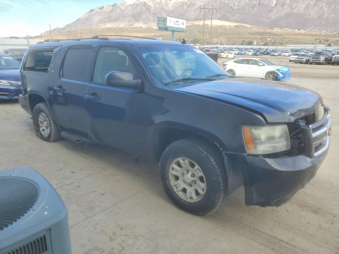 2012 Chevrolet Suburban K1500 Lt - Image 4