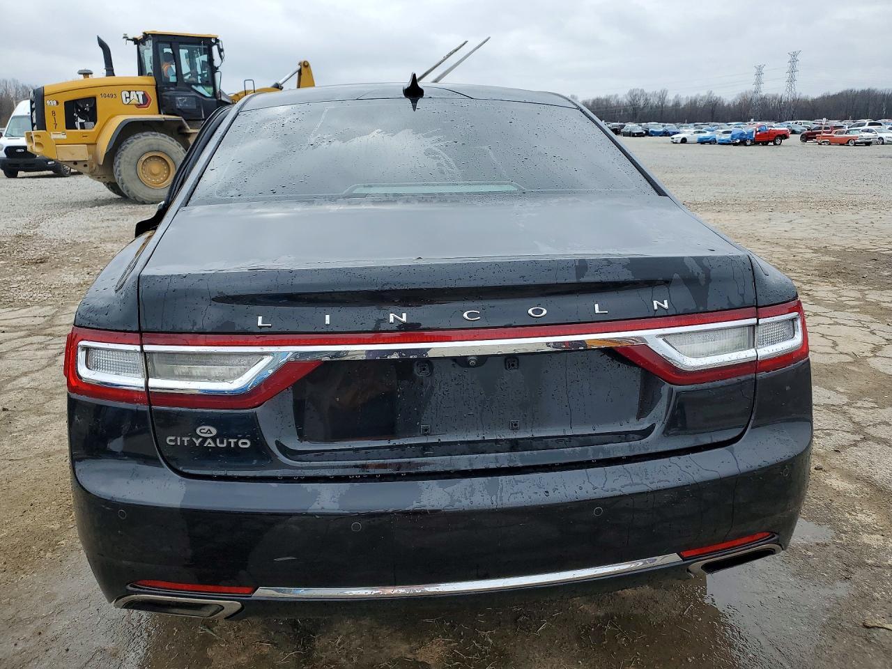 2018 Lincoln Continental Reserve - Image 6