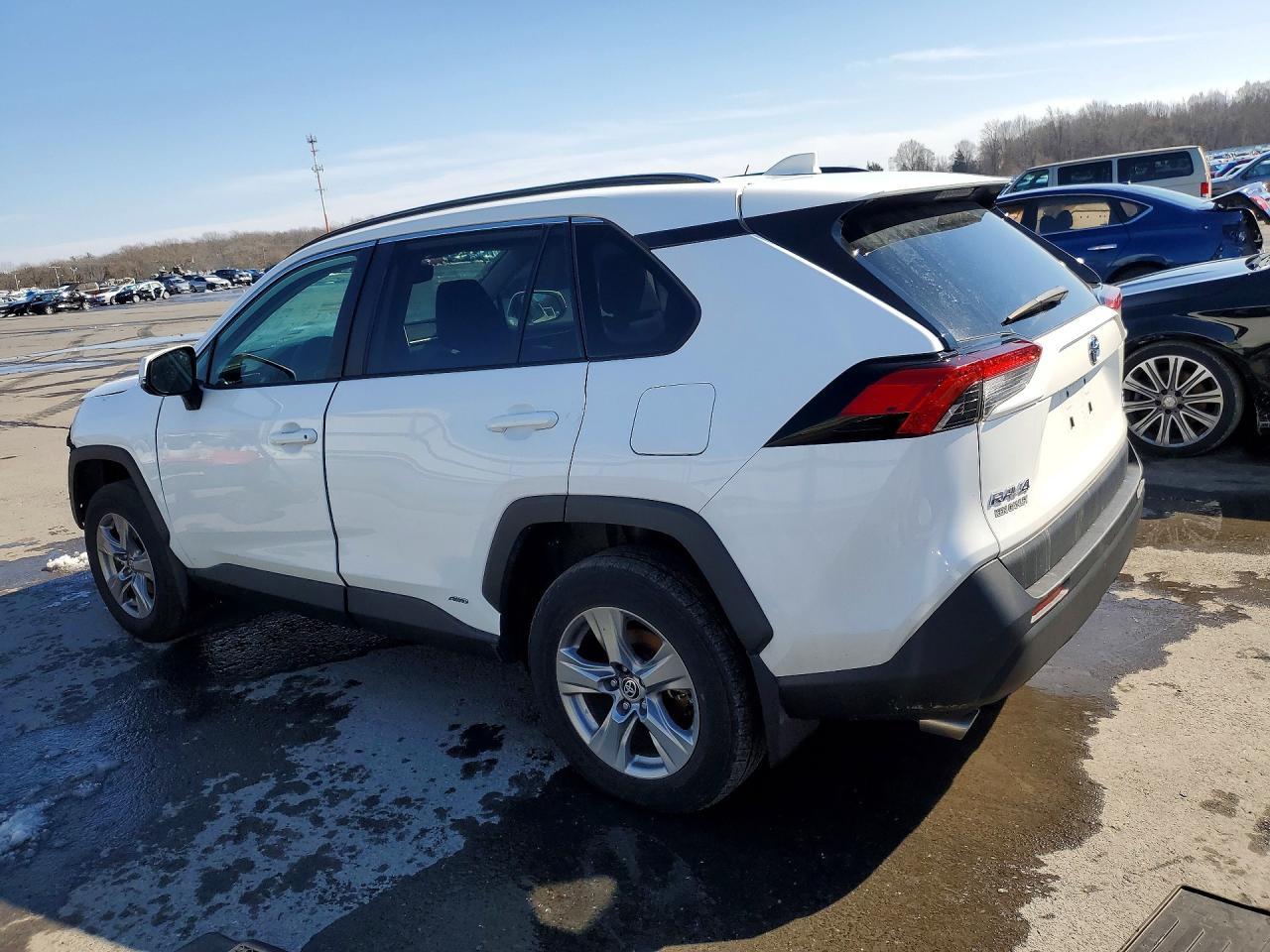 2024 Toyota Rav4 Hybrid Xle - Фото 2