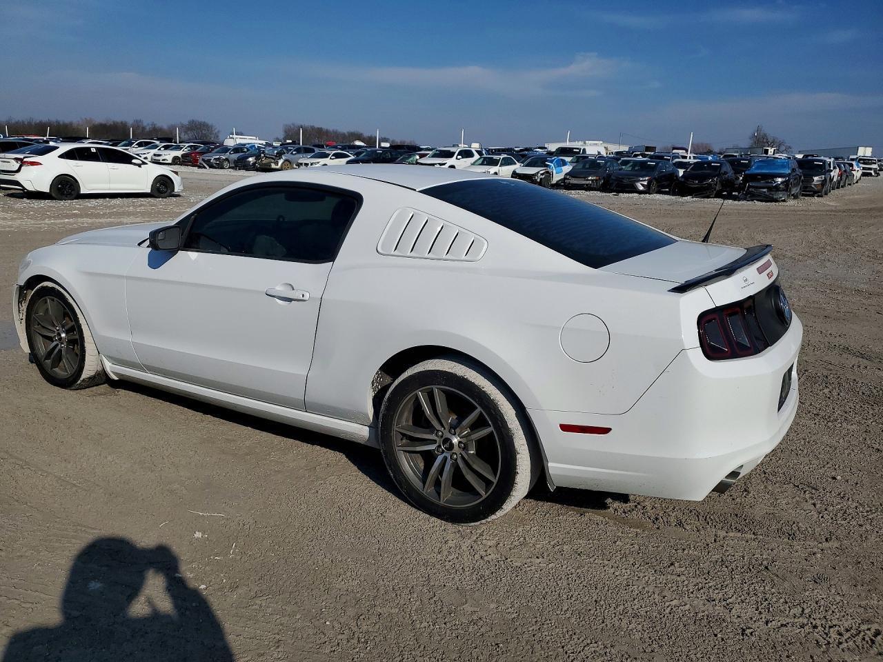 2014 Ford Mustang - Image 2