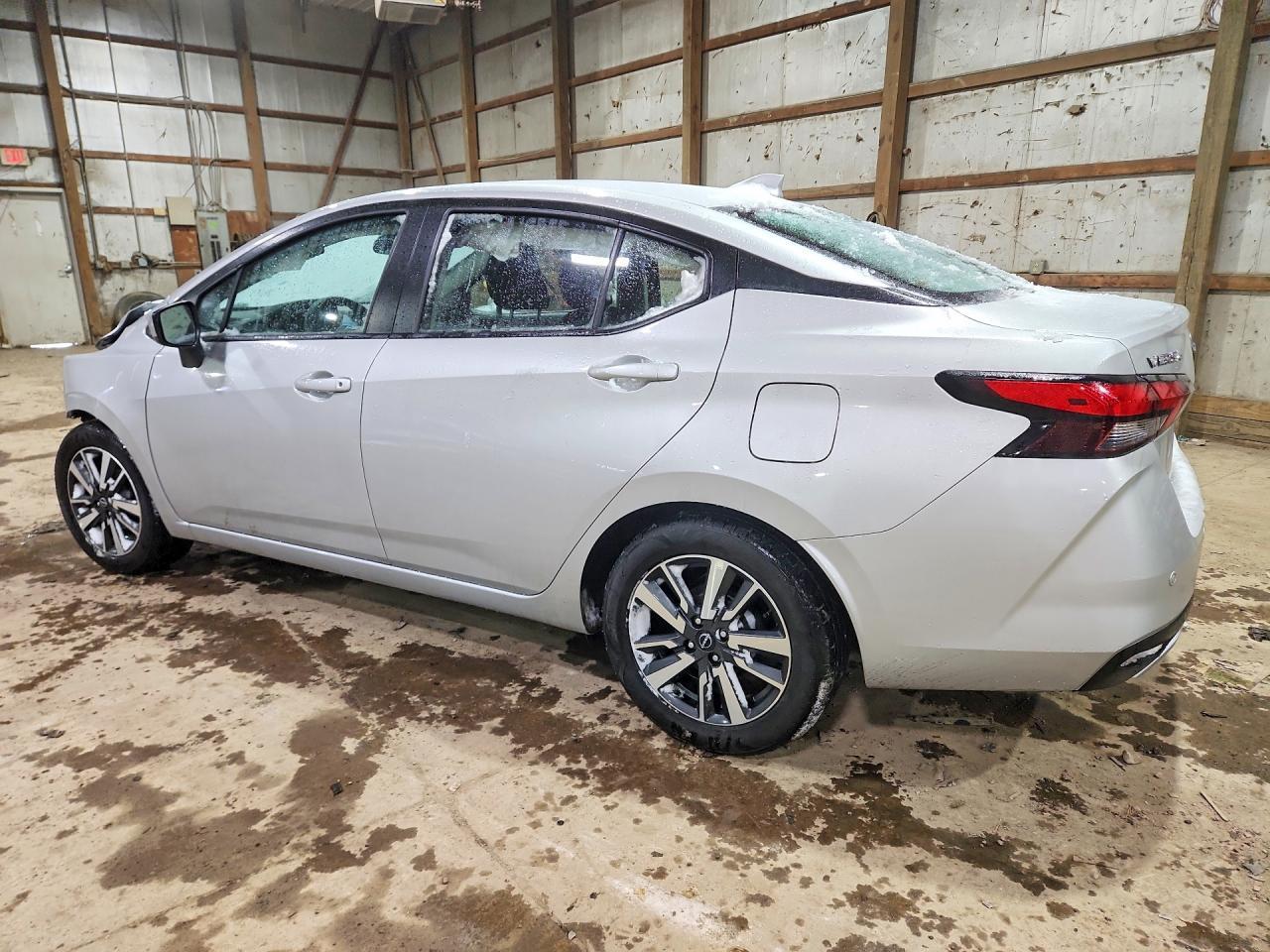 2025 Nissan Versa Sv - Фото 2