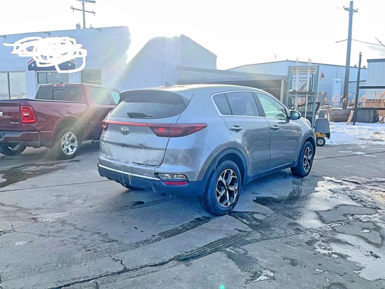 2022 Kia Sportage Lx - Image 4