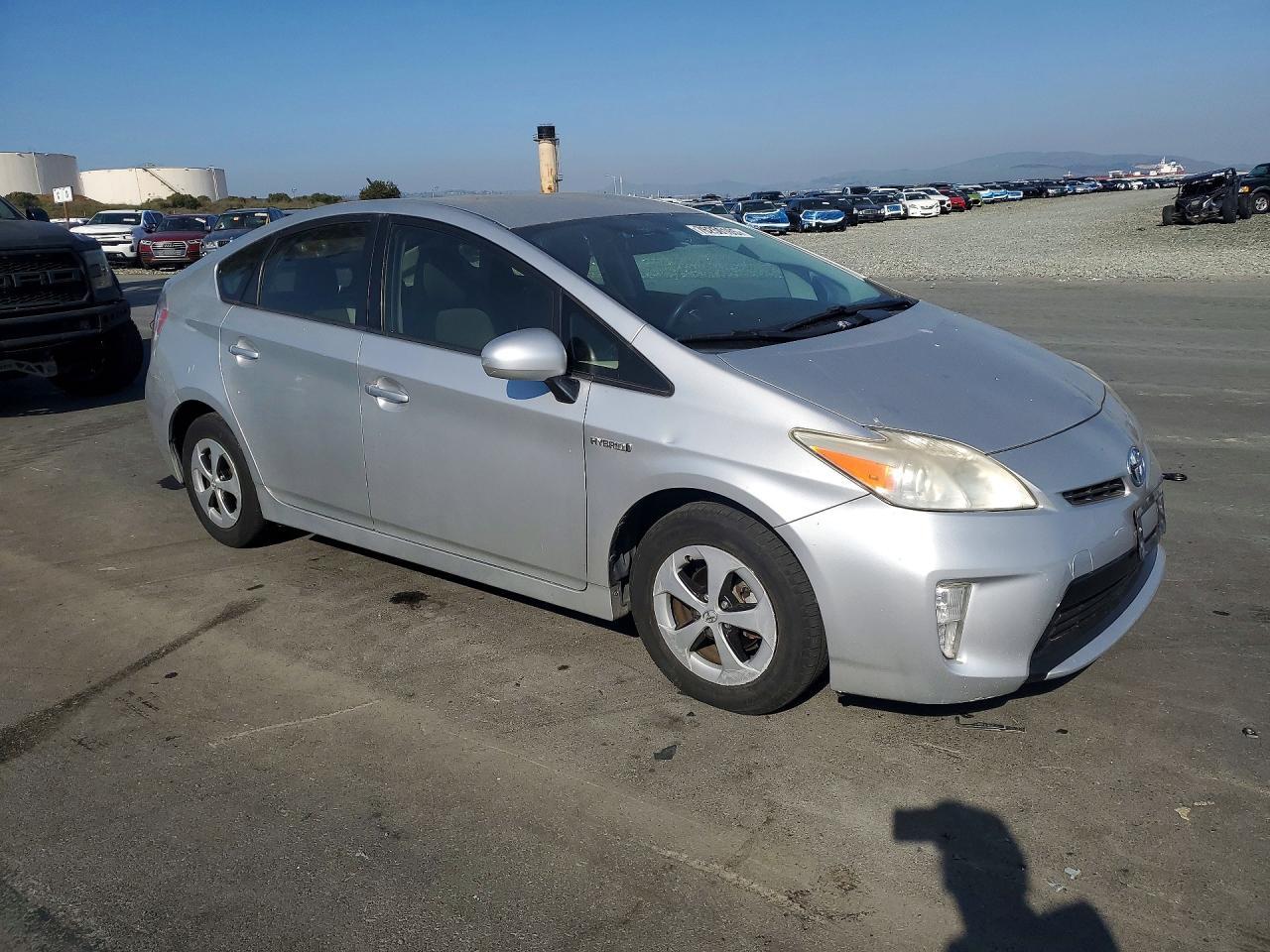 2013 Toyota Prius Two - Image 4