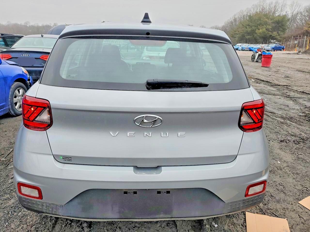 2021 Hyundai Venue Se - Image 6