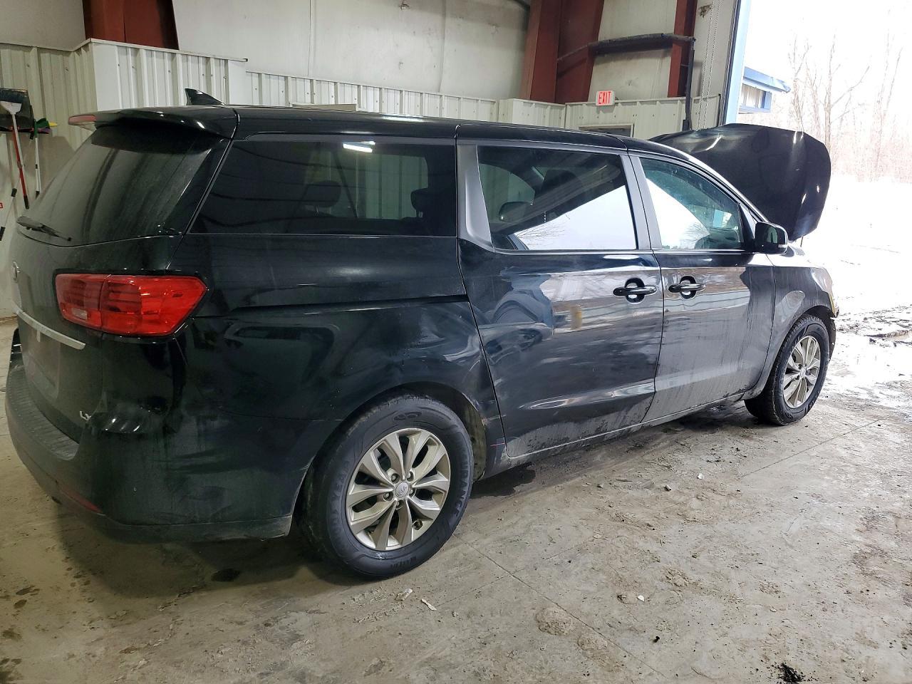 2021 Kia Sedona Lx - Фото 3