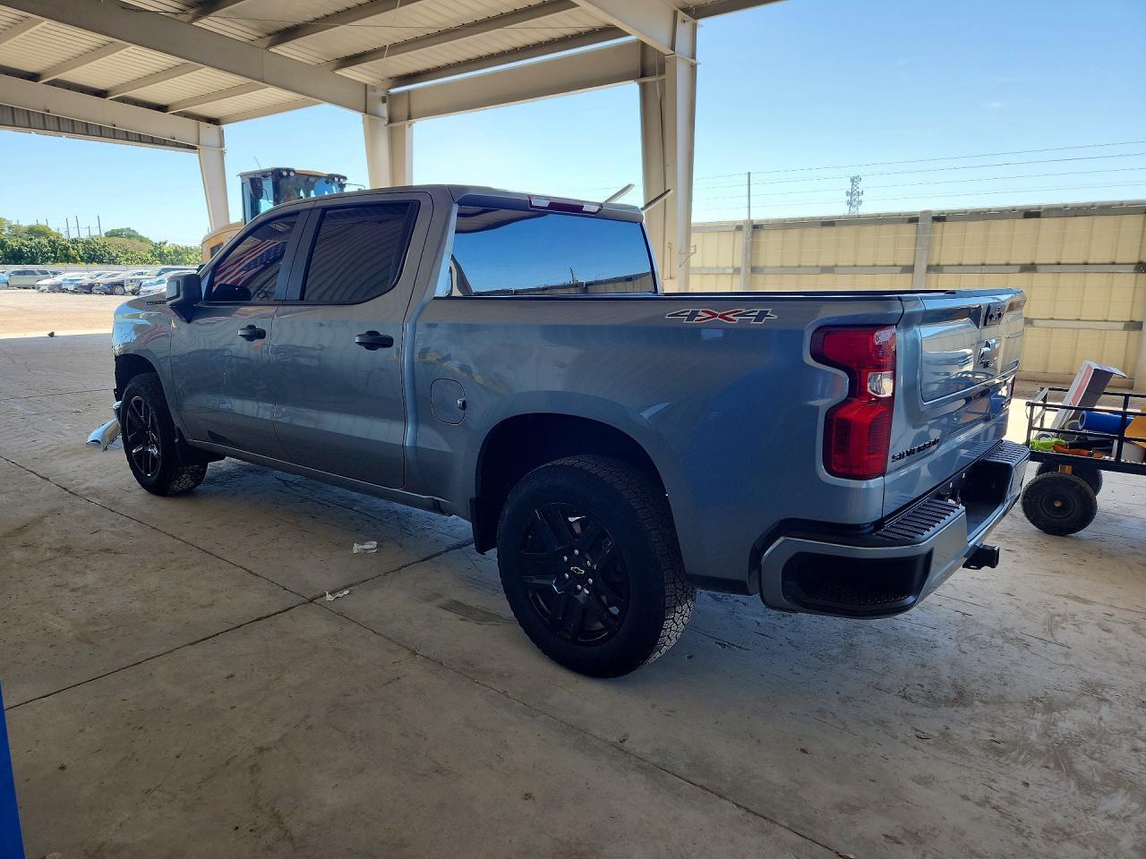 2024 Chevrolet Silverado K1500 Custom - Фото 2