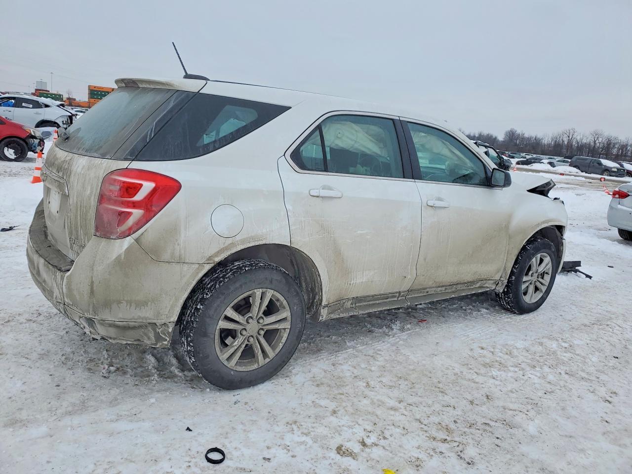 2016 Chevrolet Equinox Ls - Image 3