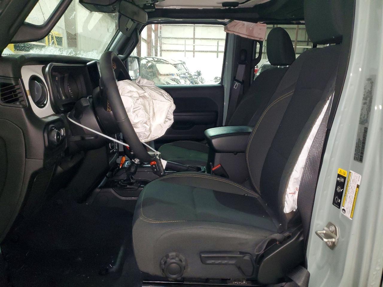 2024 Jeep Wrangler Sport - Фото 7