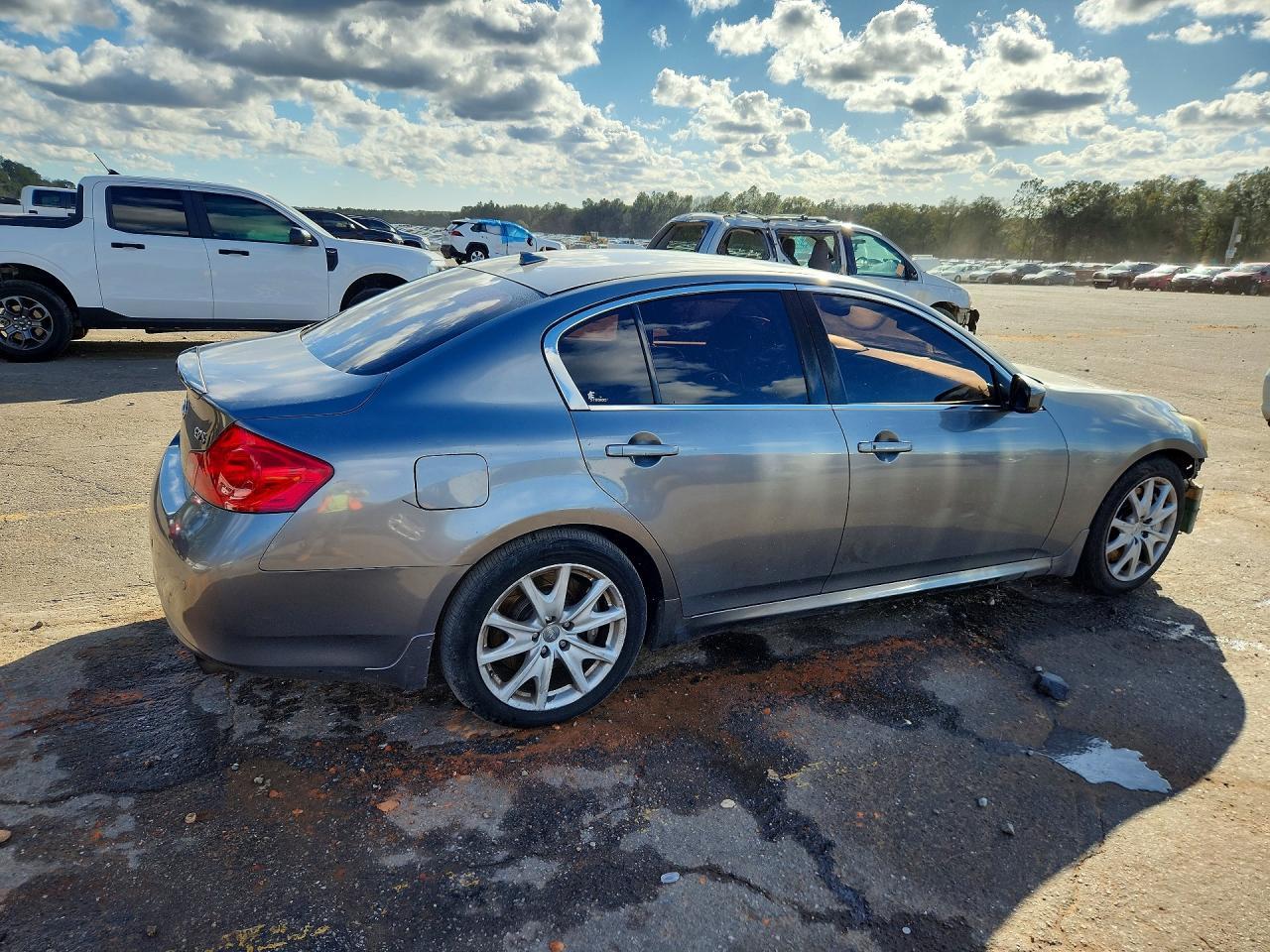 2012 Infiniti G37 Sedan Journey - Фото 3