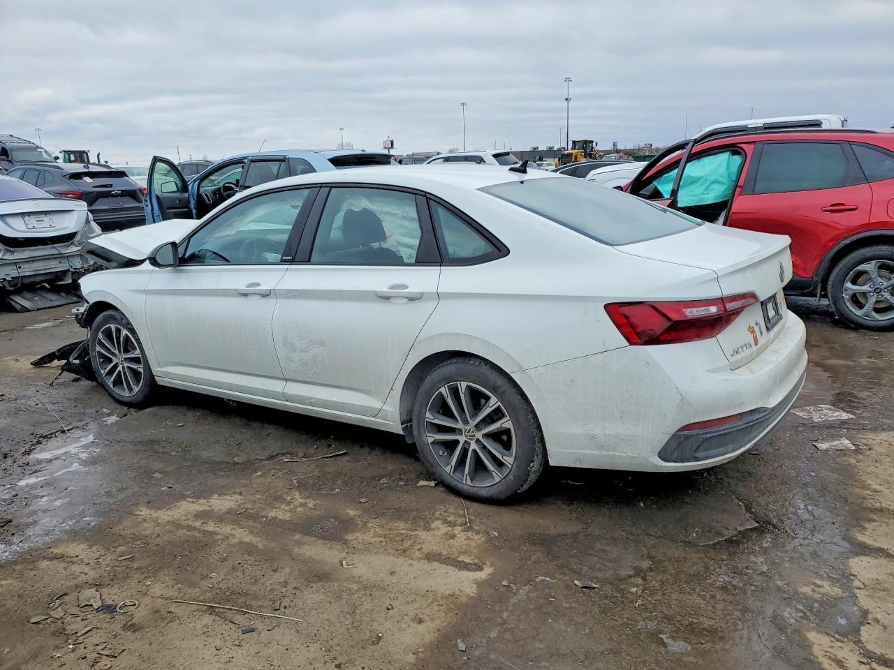 2023 Volkswagen Jetta Sport - Фото 2