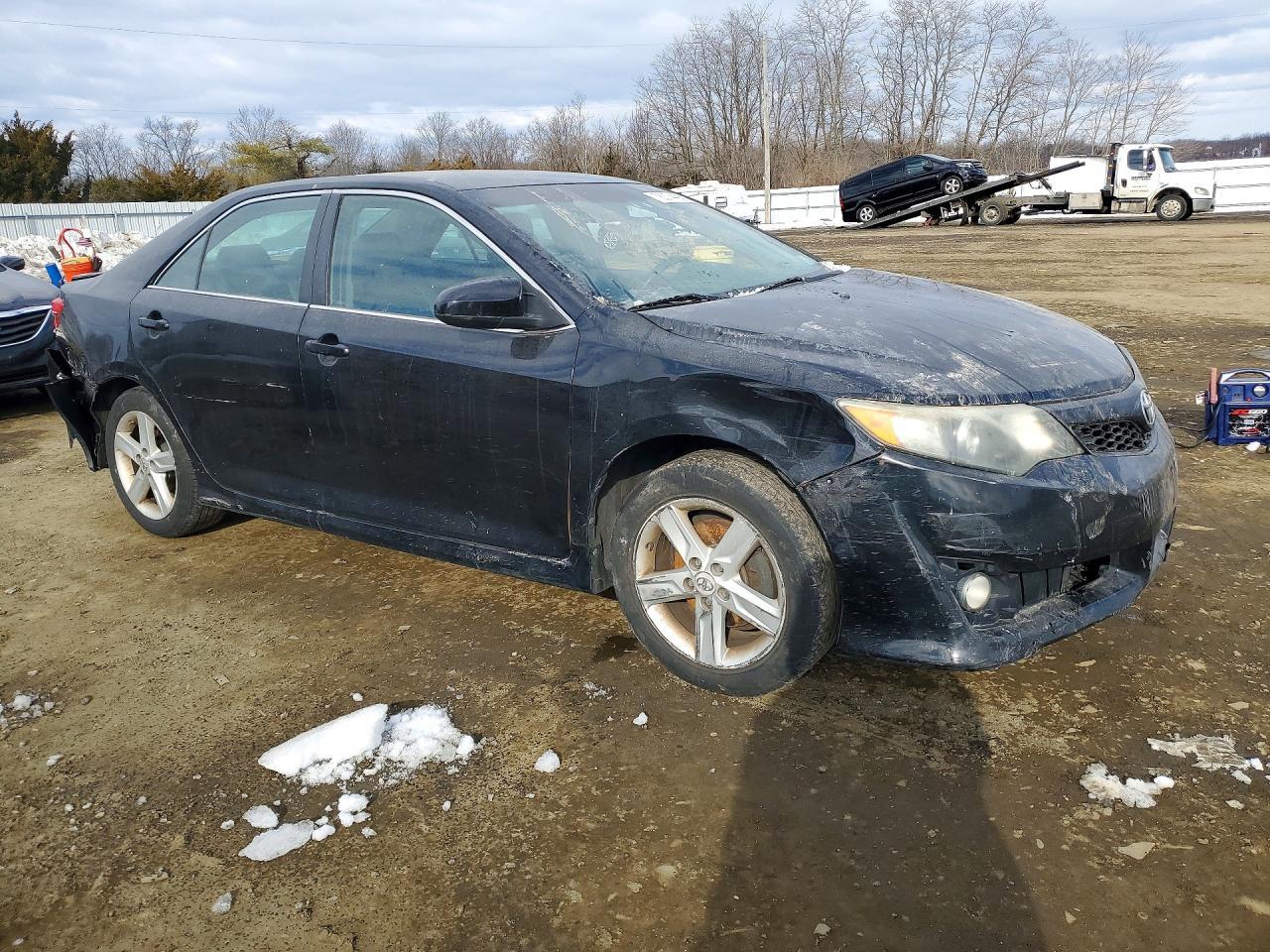 2013 Toyota Camry L - Image 4