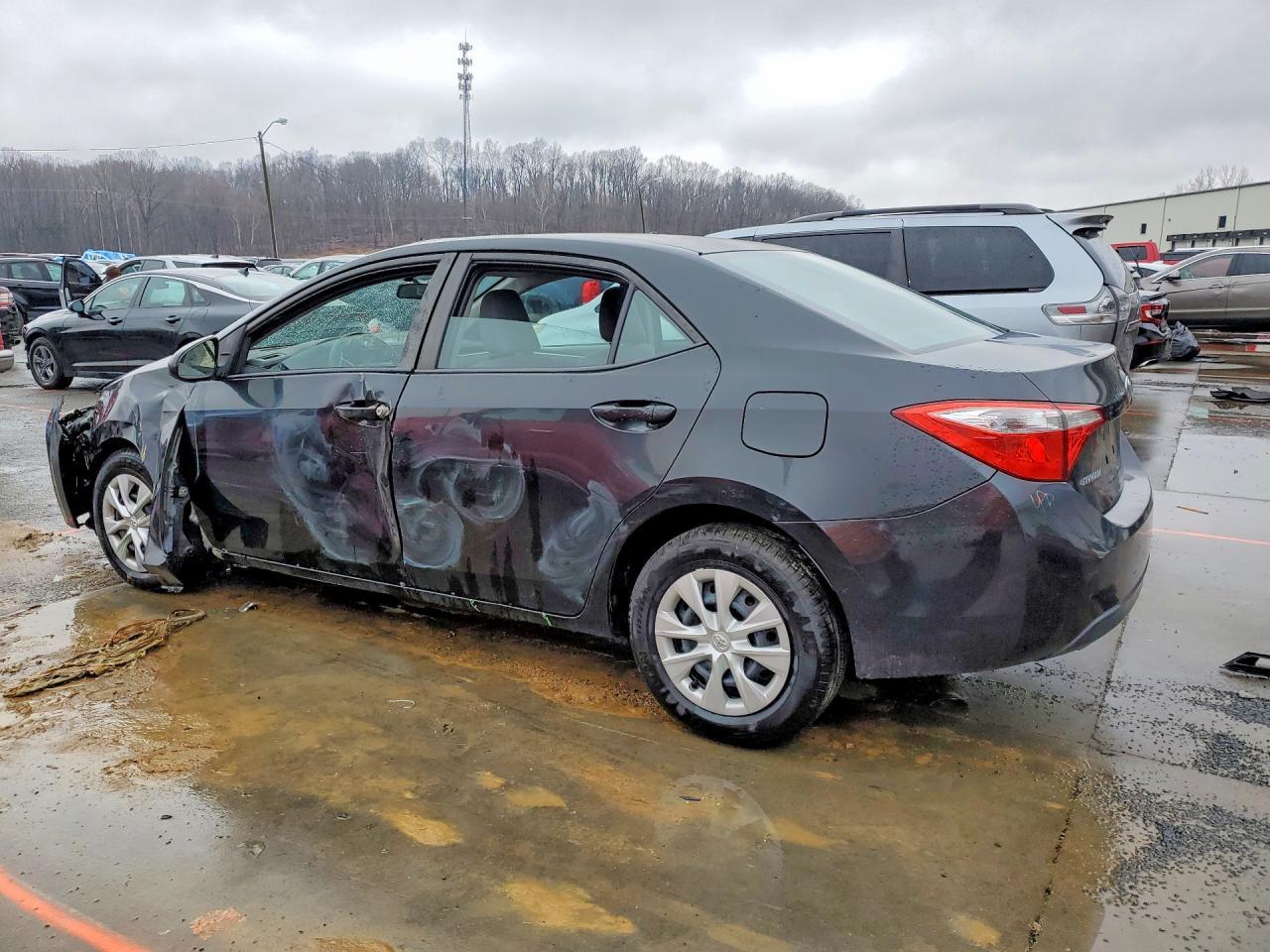 2014 Toyota Corolla L - Фото 2