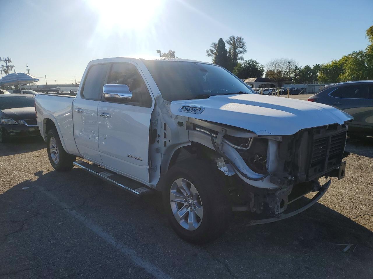 2020 Ram 1500 Laramie - Image 4