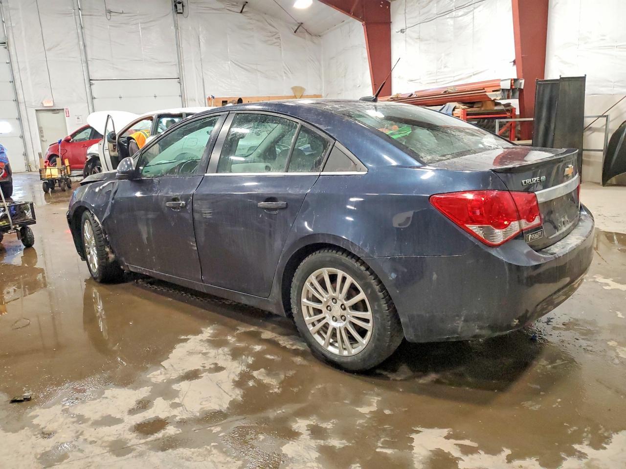 2014 Chevrolet Cruze Eco - Image 2