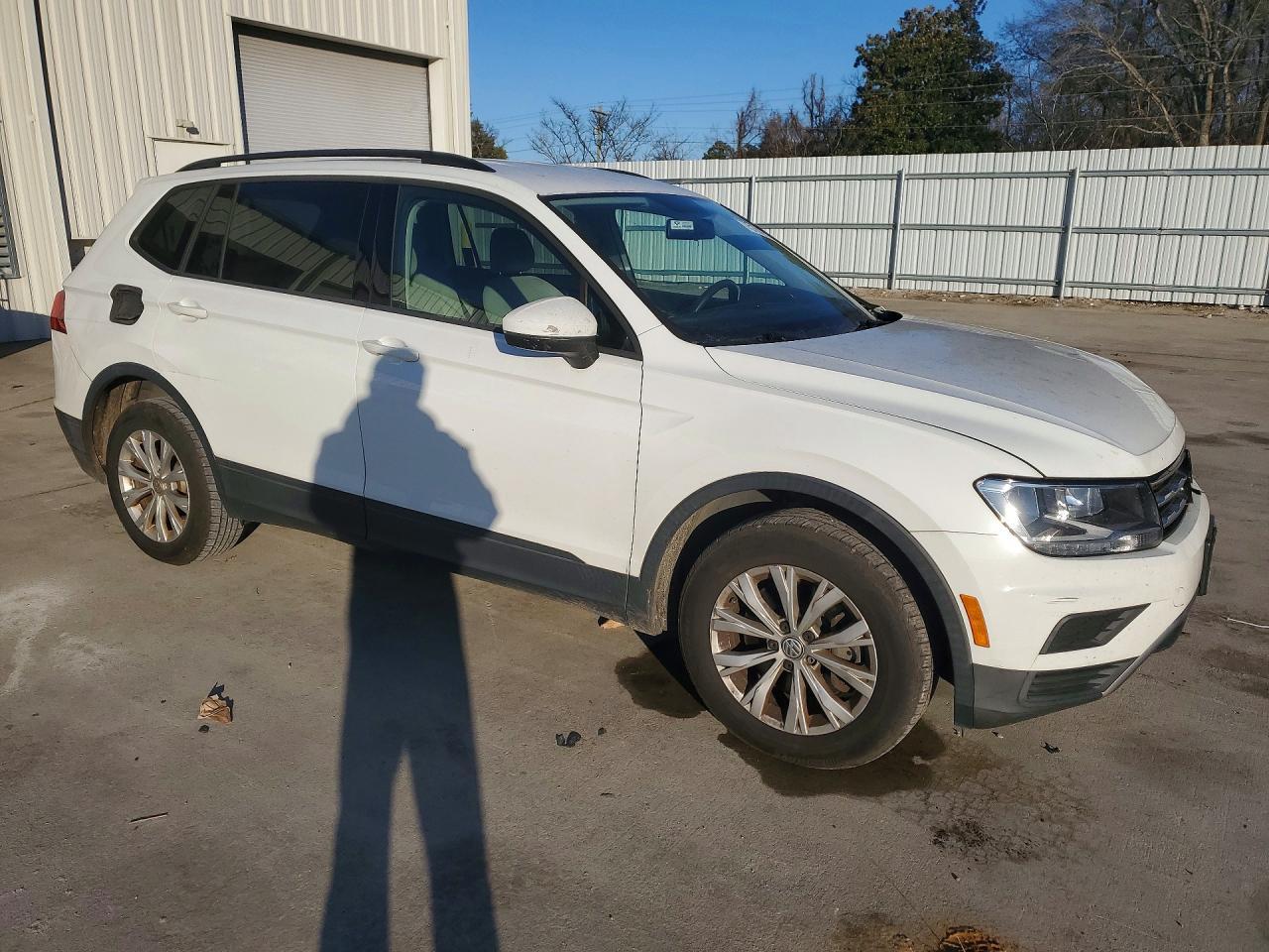 2018 Volkswagen Tiguan S - Image 4
