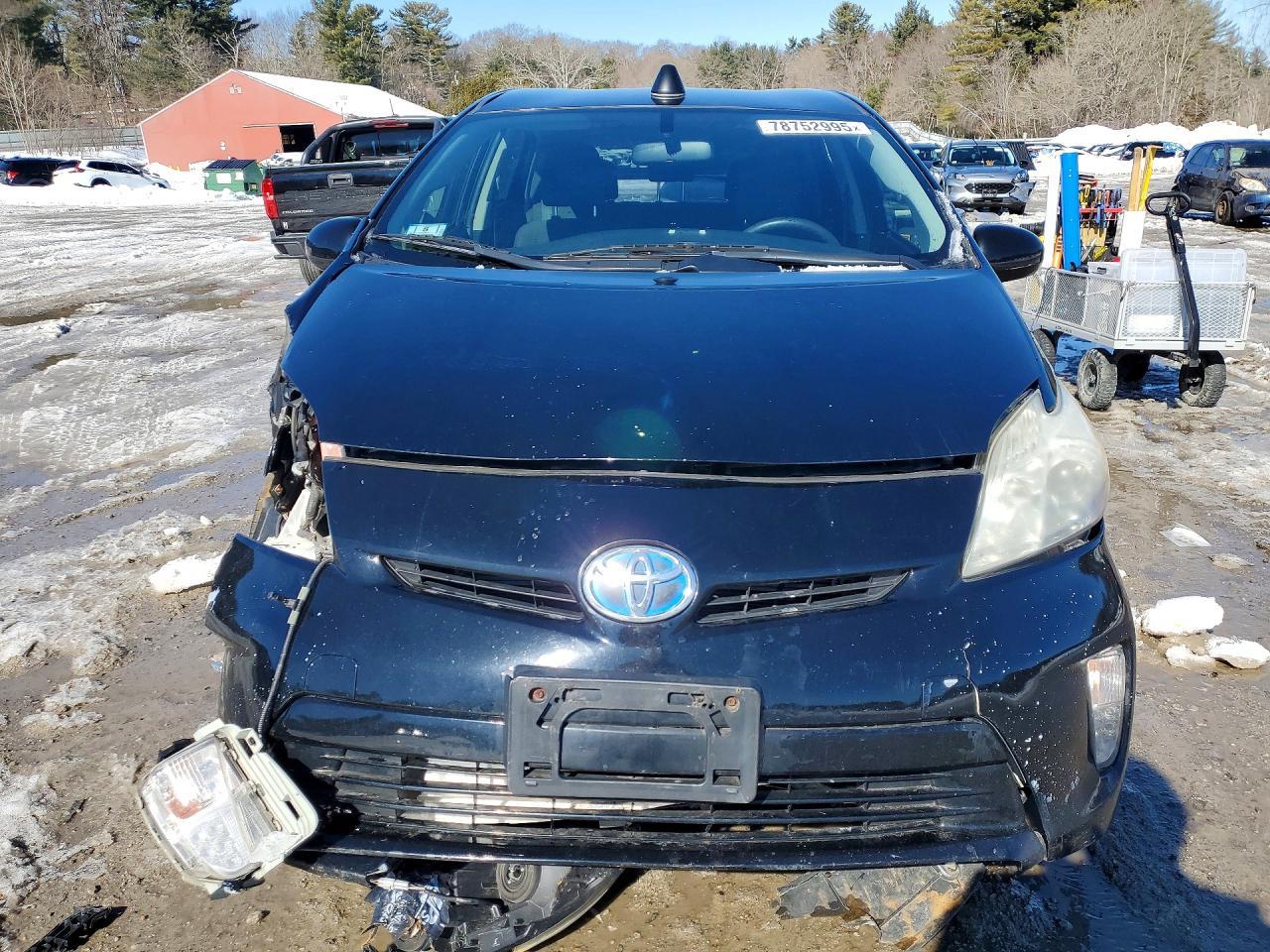 2013 Toyota Prius Two - Image 5