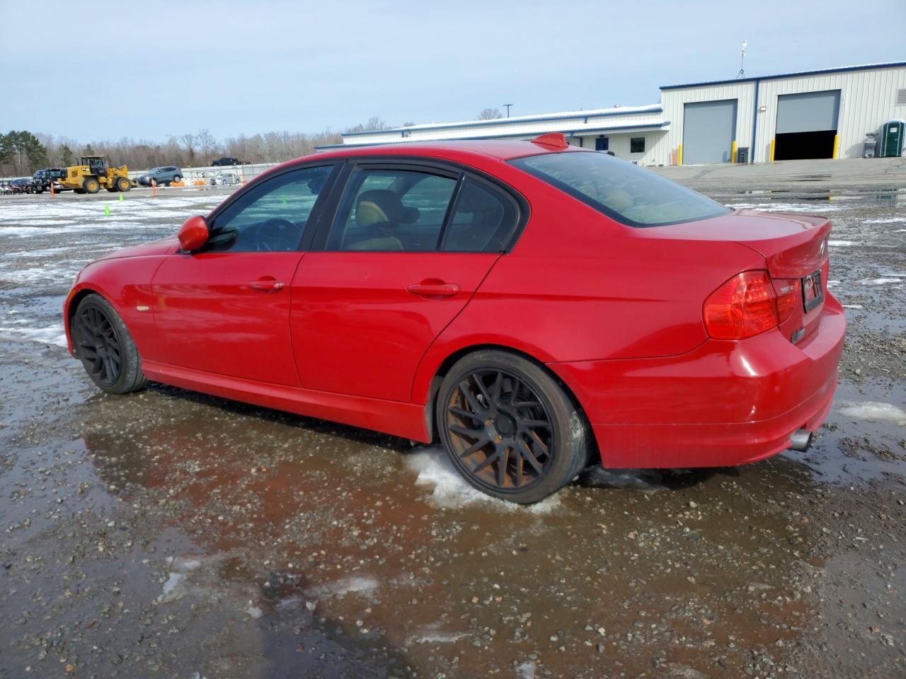 2011 BMW 335 I - Фото 2