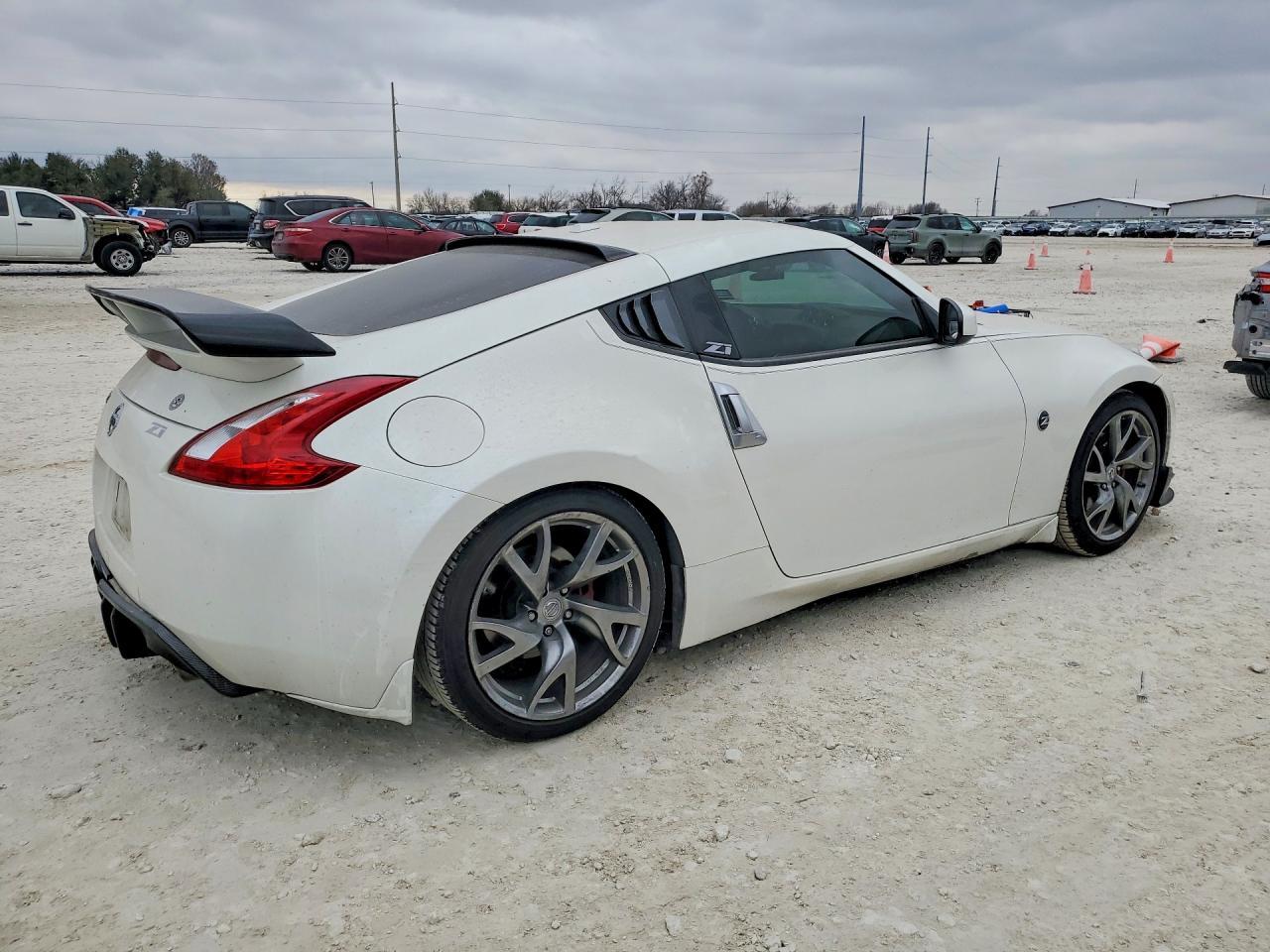 2015 Niss 370Z - Фото 3