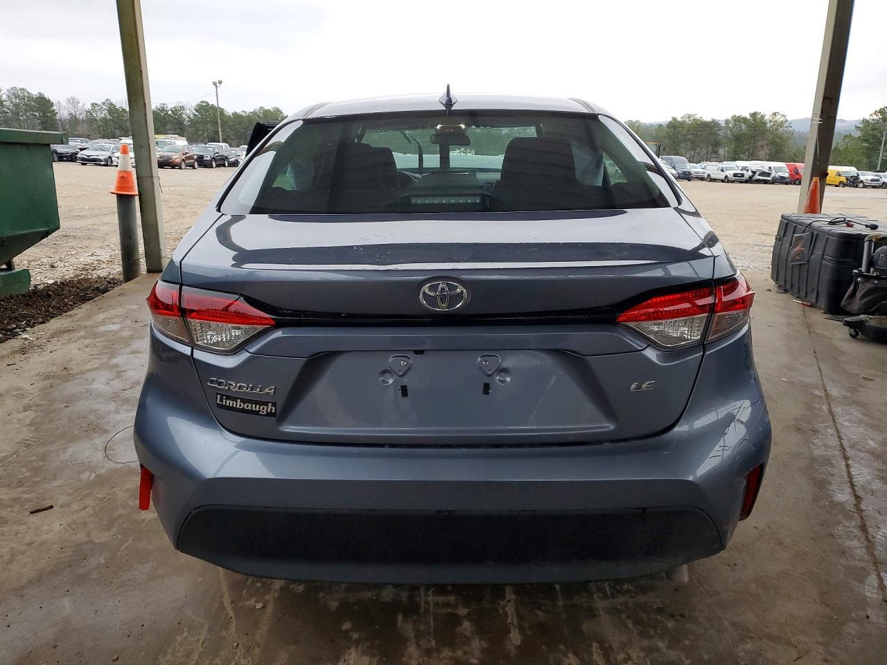 2025 Toyota Corolla Le - Image 6