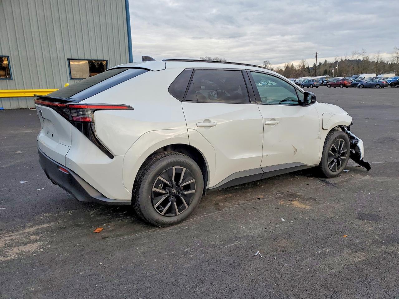 2026 Toyota Bz Xle - Фото 3
