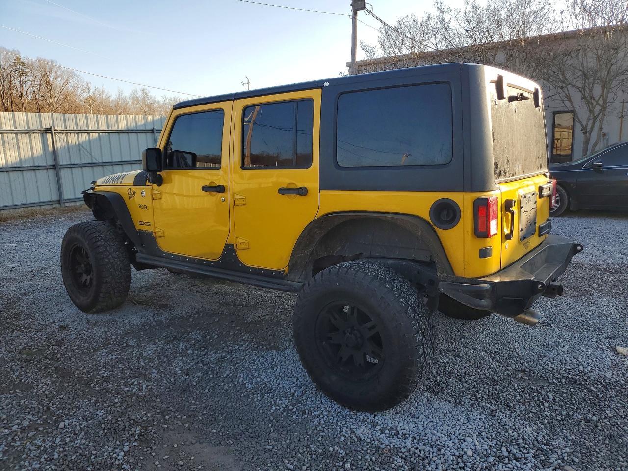 2015 Jeep Wrangler Unlimited Sport - Фото 2