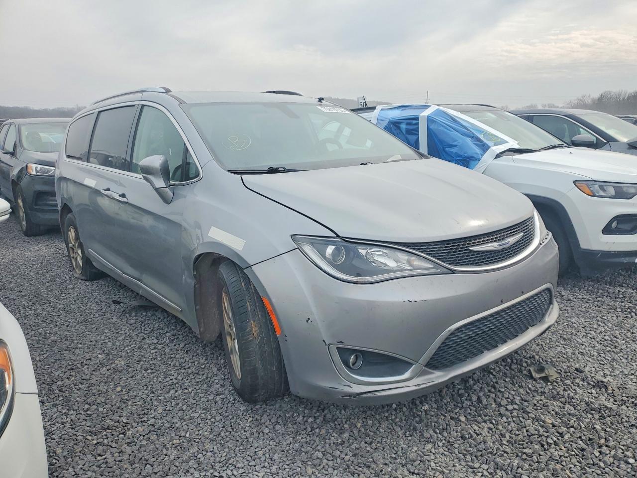 2020 Chrysler Pacifica Touring L - Фото 4