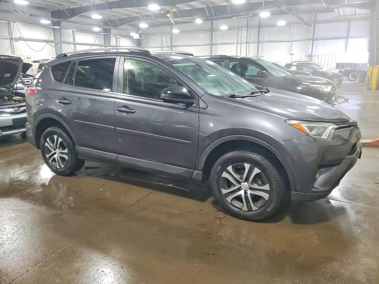 2017 Toyota Rav4 Le - Image 4