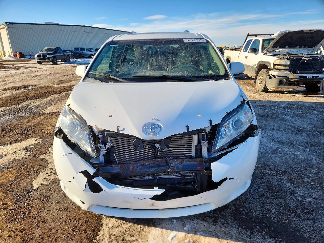 2014 Toyota Sienna Xle - Фото 5