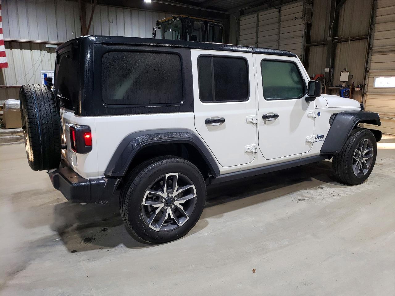 2025 Jeep Wrangler Sport 4Xe - Фото 3