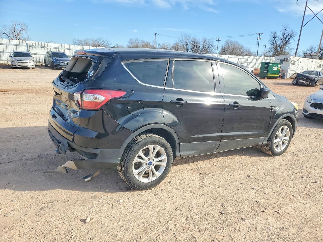 2017 Ford Escape Se - Фото 3
