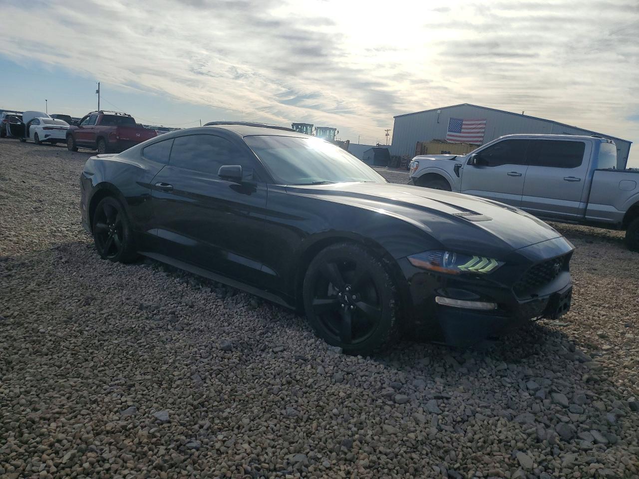 2022 Ford Mustang - Image 4