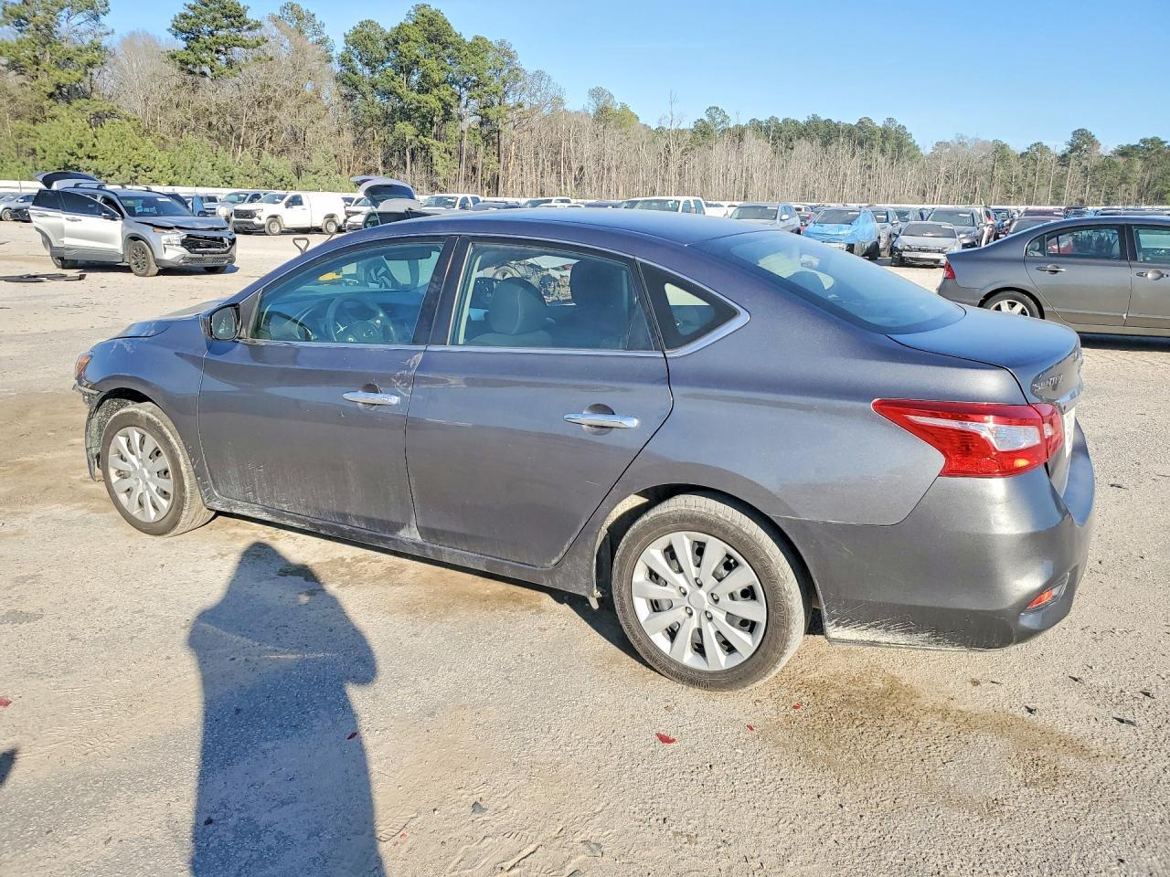 2019 Nissan Sentra - Фото 2