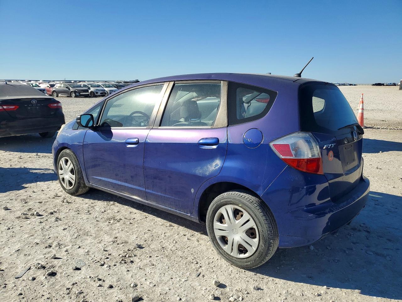 2010 Honda Fit - Image 2