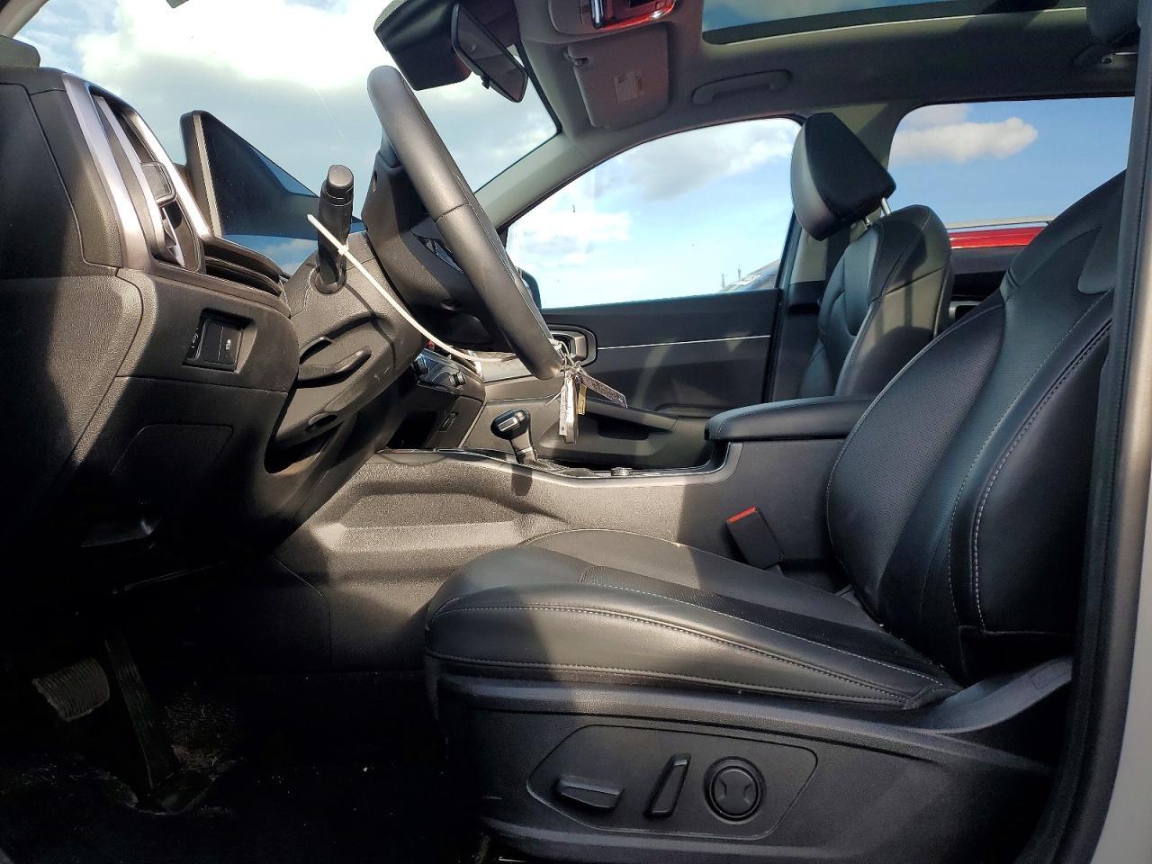 2025 Kia Sorento S - Фото 7