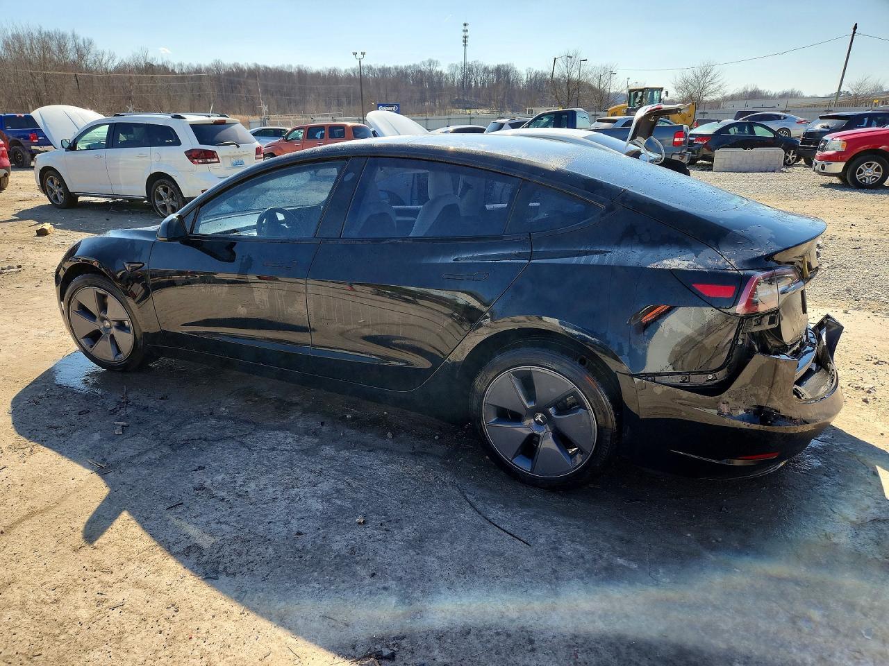 2023 Tesla Model 3 - Image 2