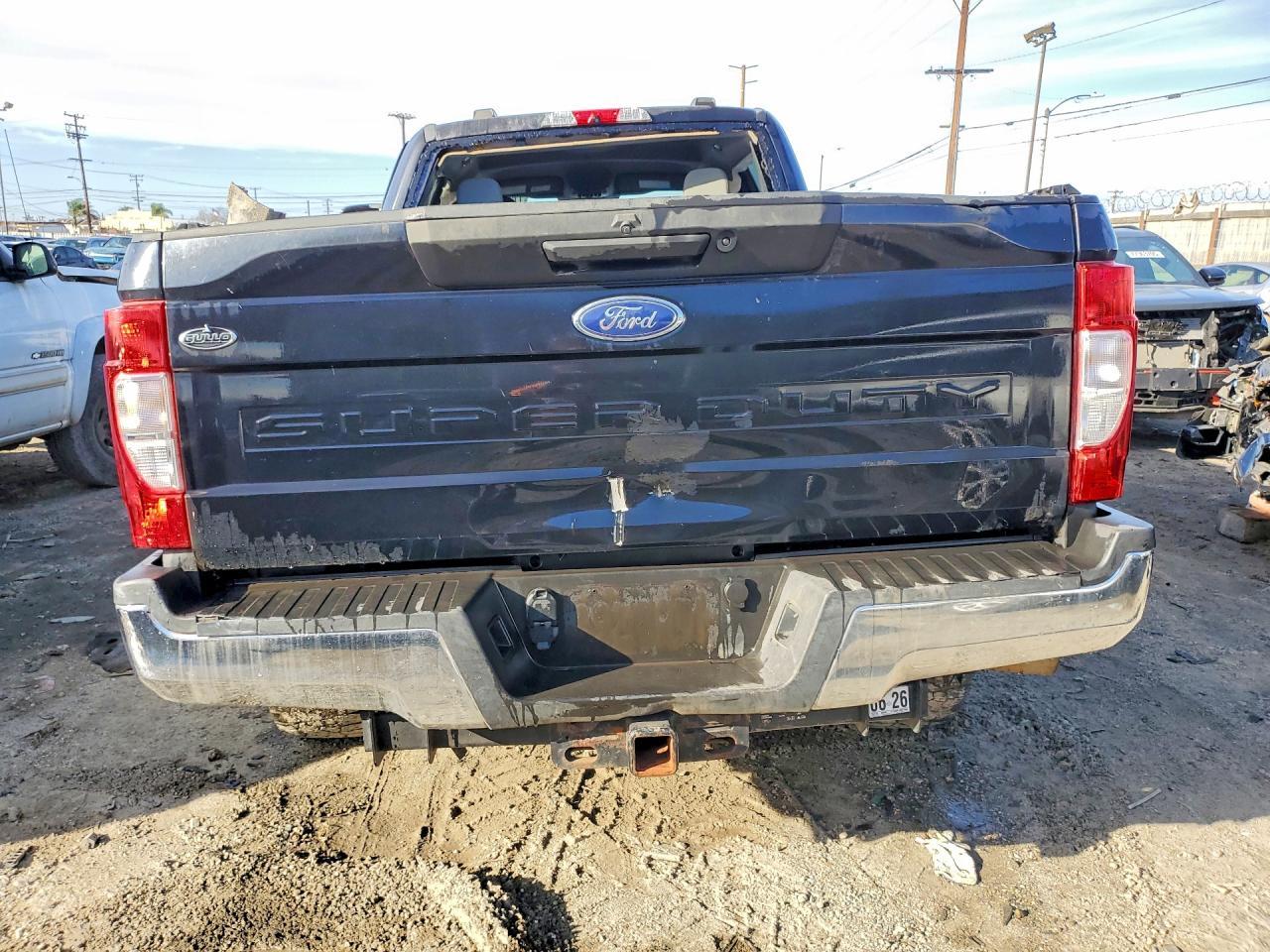 2021 Ford F250 Super Duty - Фото 6