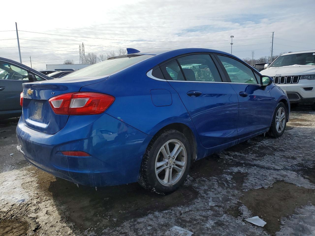 2016 Chevrolet Cruze Lt - Image 3