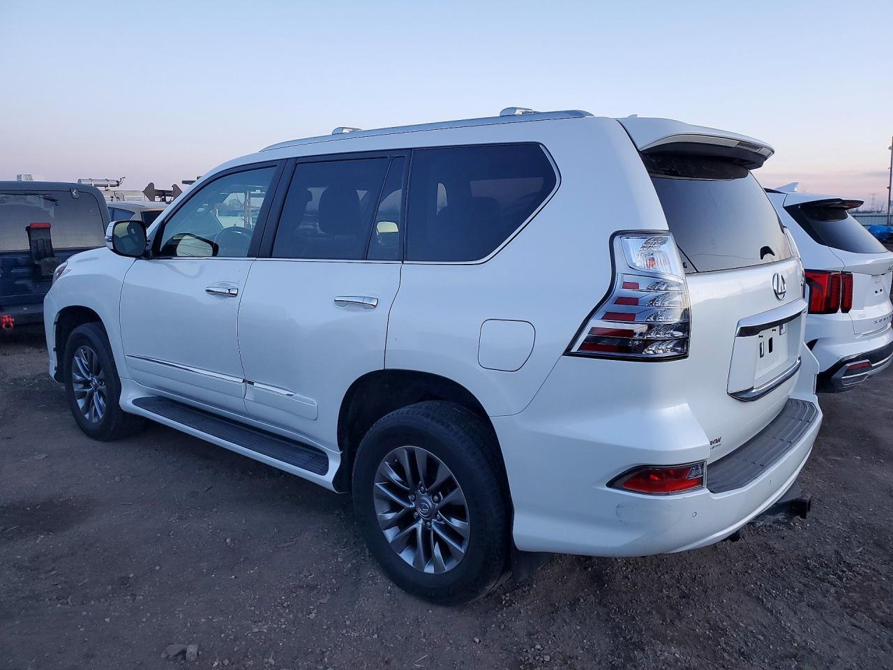 2014 Lexus Gx 460 Luxury - Фото 2