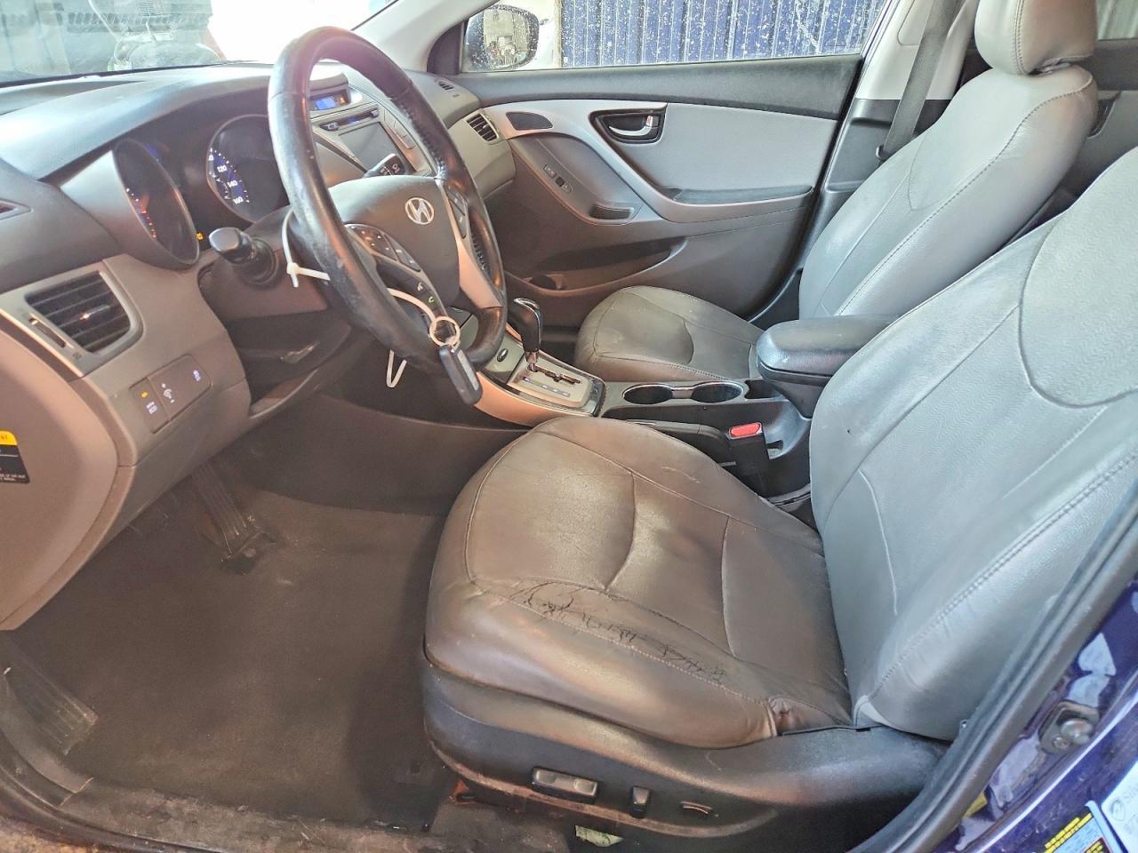 2013 Hyundai Elantra Limited - Image 7